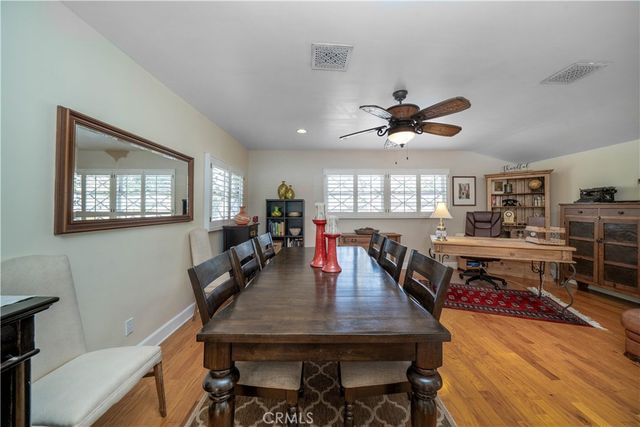 4571 Canoga Drive, Woodland Hills, CA 91364