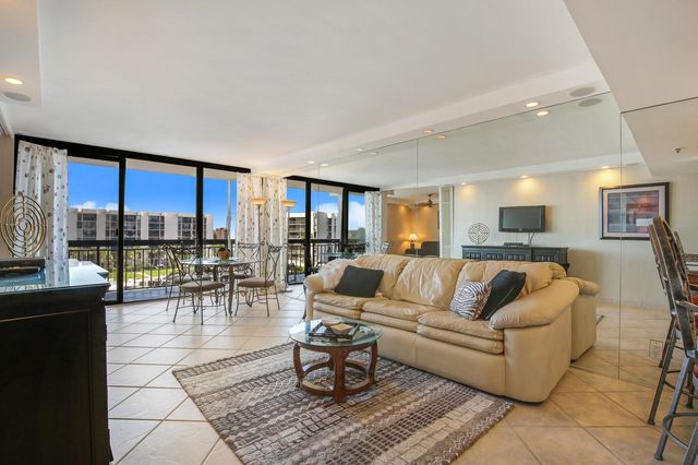 2687 N OCEAN Boulevard 5010, Boca Raton, FL 33431