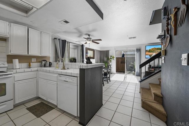 2157 Kings View Cir., Spring Valley, CA 91977