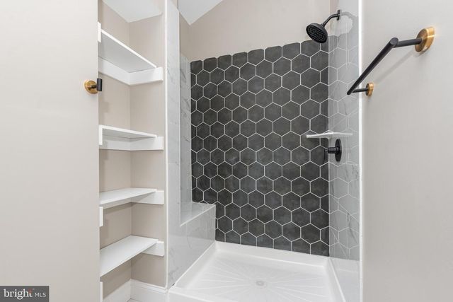 1016 W FAYETTE ST, Baltimore, MD 21223
