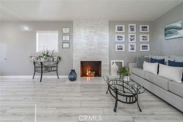 1644 E Poppy Street, Long Beach, CA 90805