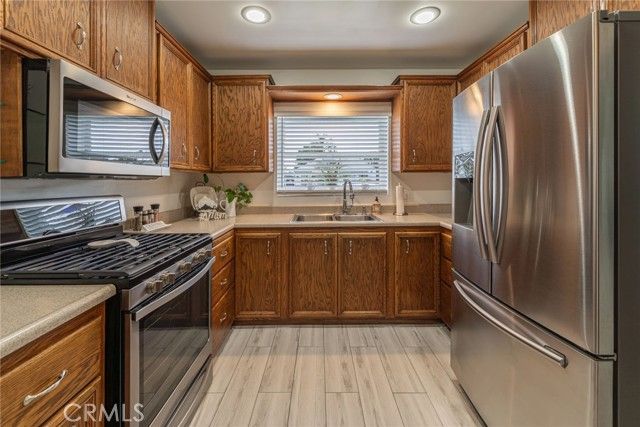 1644 E Poppy Street, Long Beach, CA 90805