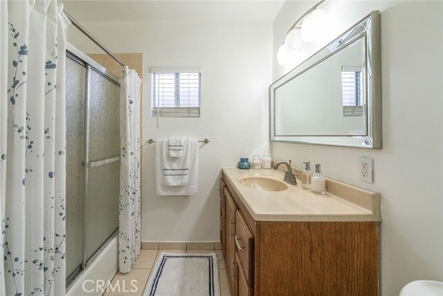 1644 E Poppy Street, Long Beach, CA 90805