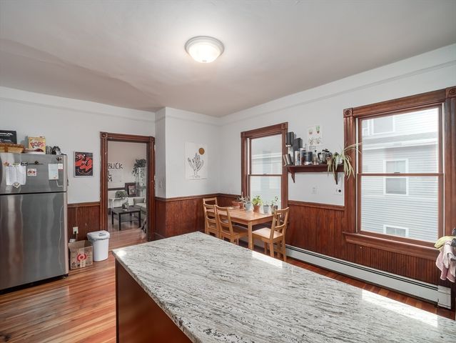 318 Beacon St 2, Somerville, MA 02143