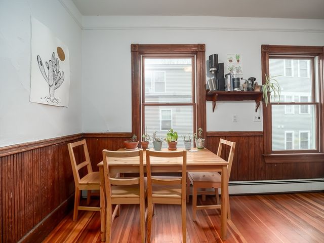 318 Beacon St 2, Somerville, MA 02143