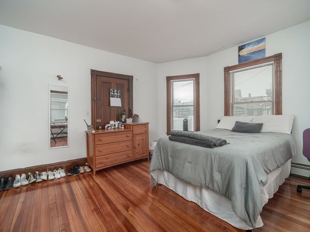 318 Beacon St 2, Somerville, MA 02143