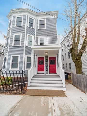 318 Beacon St 2, Somerville, MA 02143