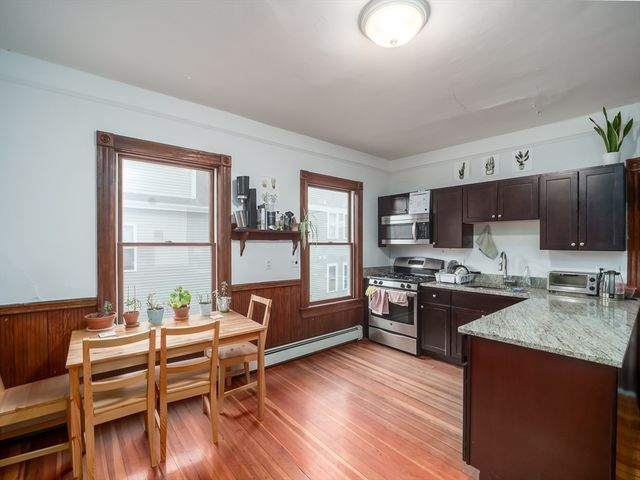 318 Beacon St 2, Somerville, MA 02143