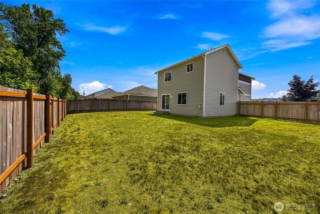 1404 Daffodil Avenue NE, Orting, WA 98360