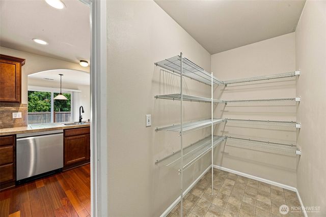 1404 Daffodil Avenue NE, Orting, WA 98360