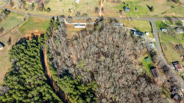 254 Williamson Hill Road, Donalds, SC 29638