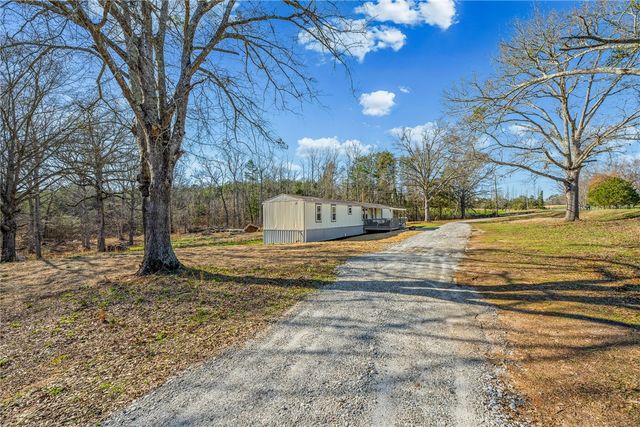 254 Williamson Hill Road, Donalds, SC 29638
