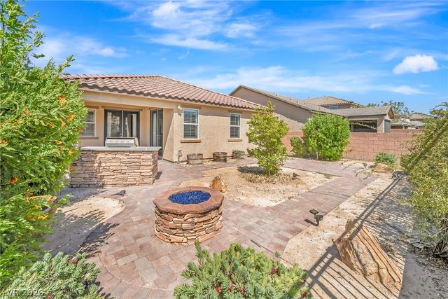 2203 Valdina Street, Henderson, NV 89044