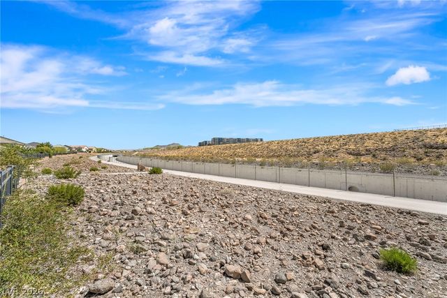 2203 Valdina Street, Henderson, NV 89044