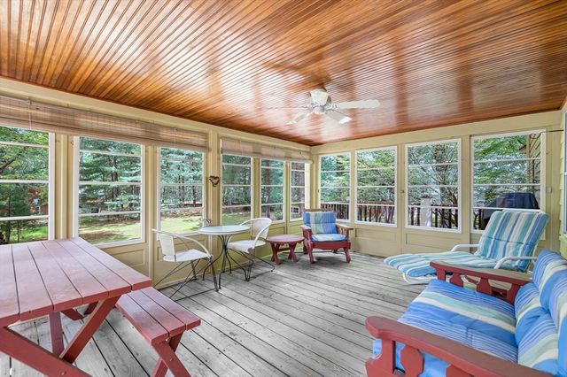 16 Cottage Park, Reading, MA 01867