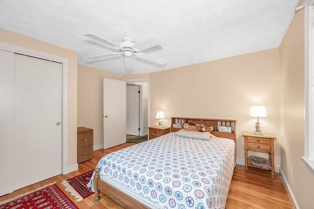 16 Cottage Park, Reading, MA 01867