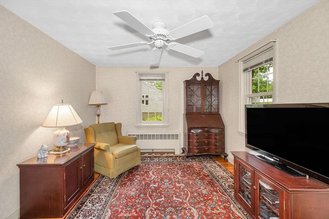 16 Cottage Park, Reading, MA 01867