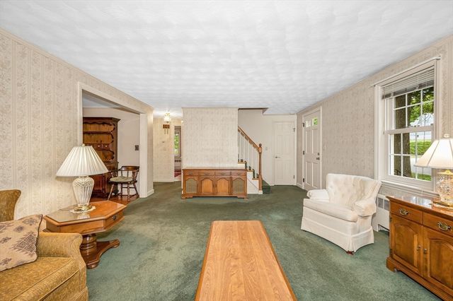 16 Cottage Park, Reading, MA 01867
