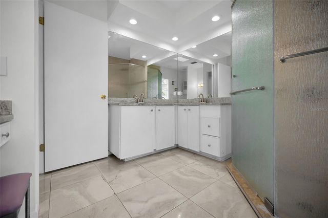 2946 53RD STREET N, St Petersburg, FL 33710