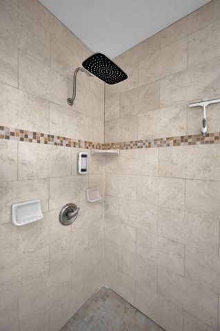 2946 53RD STREET N, St Petersburg, FL 33710