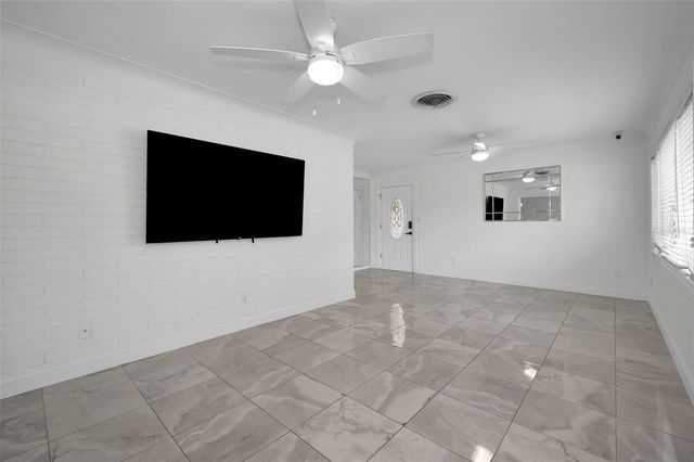 2946 53RD STREET N, St Petersburg, FL 33710