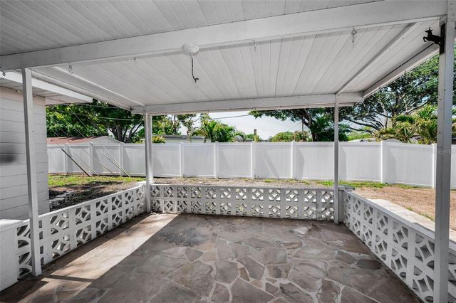 2946 53RD STREET N, St Petersburg, FL 33710