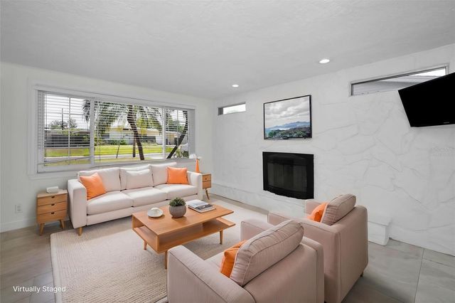 2946 53RD STREET N, St Petersburg, FL 33710