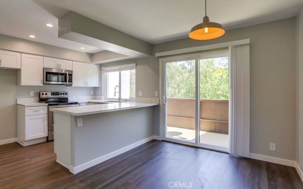 Image 1 of property listing at 8085 Caminito De Pizza S, San Diego, CA 92108