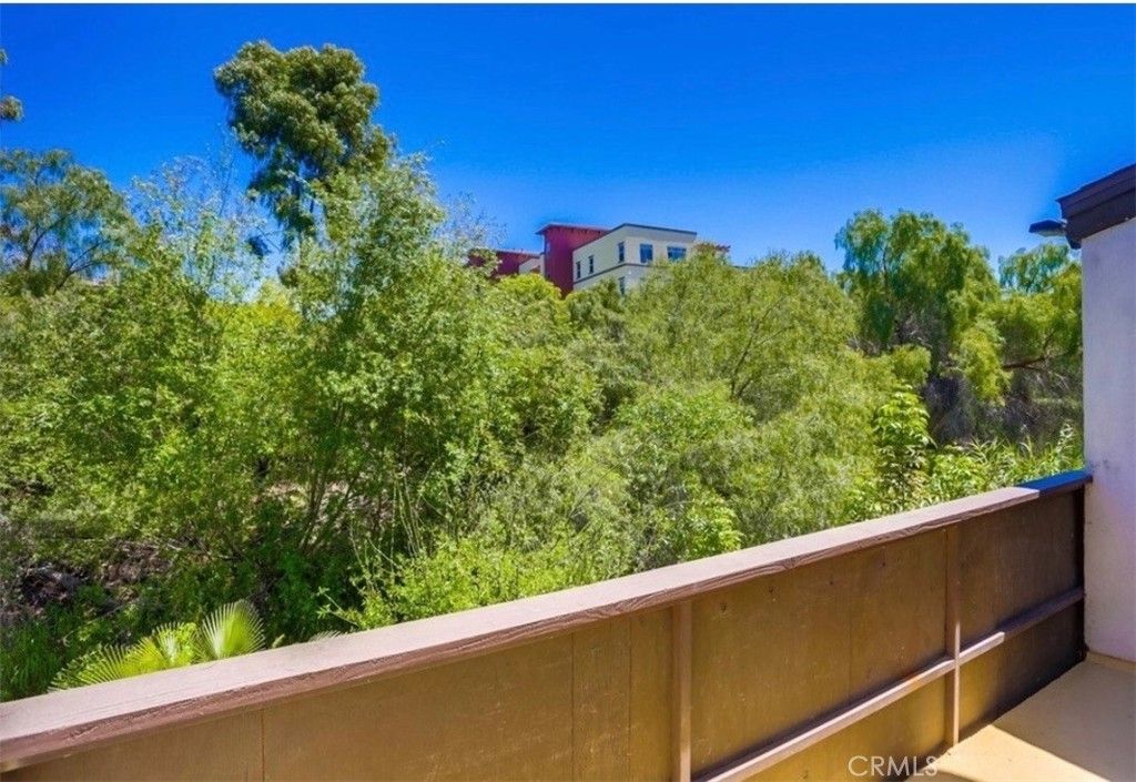 Image 20 of property listing at 8085 Caminito De Pizza S, San Diego, CA 92108