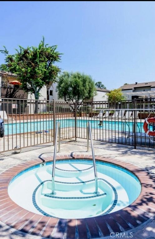 Image 23 of property listing at 8085 Caminito De Pizza S, San Diego, CA 92108