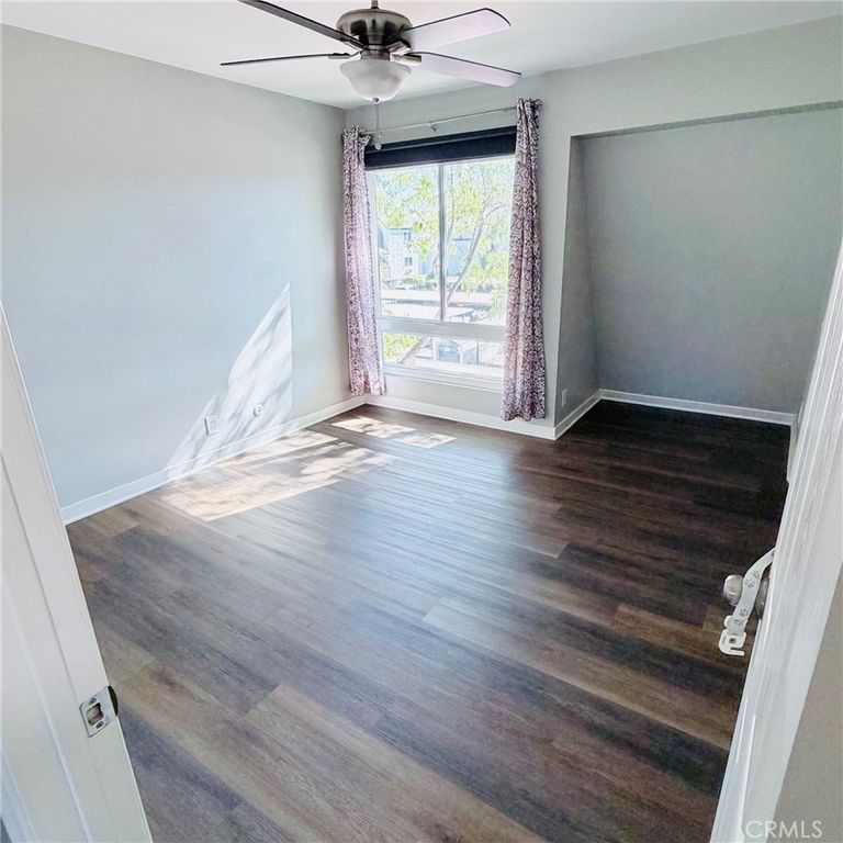 Image 8 of property listing at 8085 Caminito De Pizza S, San Diego, CA 92108