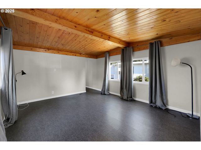 1125 58TH St 96, Springfield, OR 97478