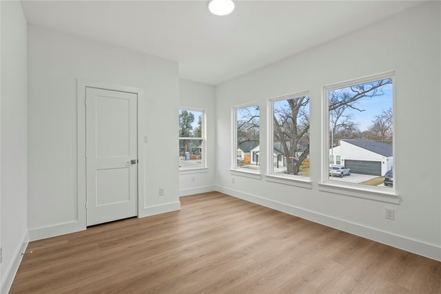 3835 Spence Street, Dallas, TX 75215