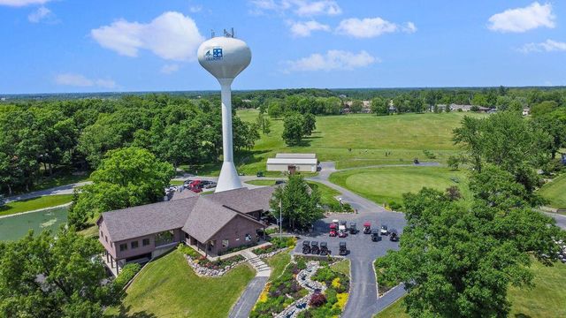 1958 Loganberry Lane, Crown Point, IN 46307