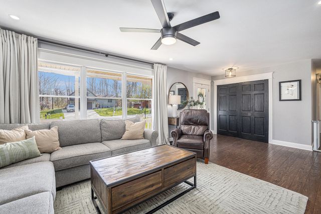 1958 Loganberry Lane, Crown Point, IN 46307