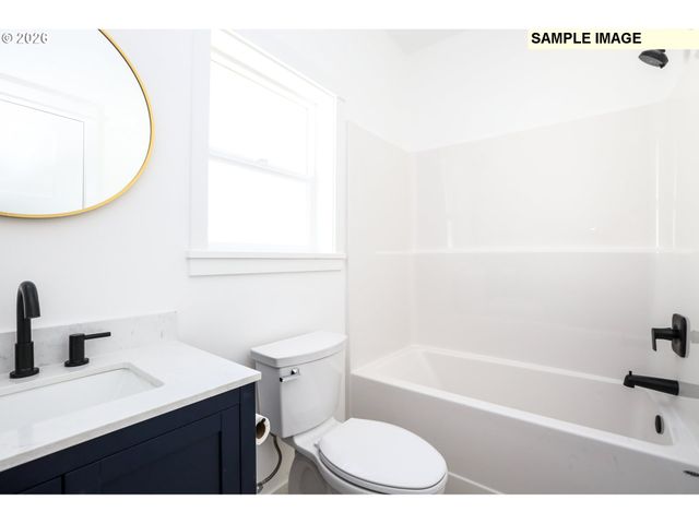 811 Horn, Eugene, OR 97402