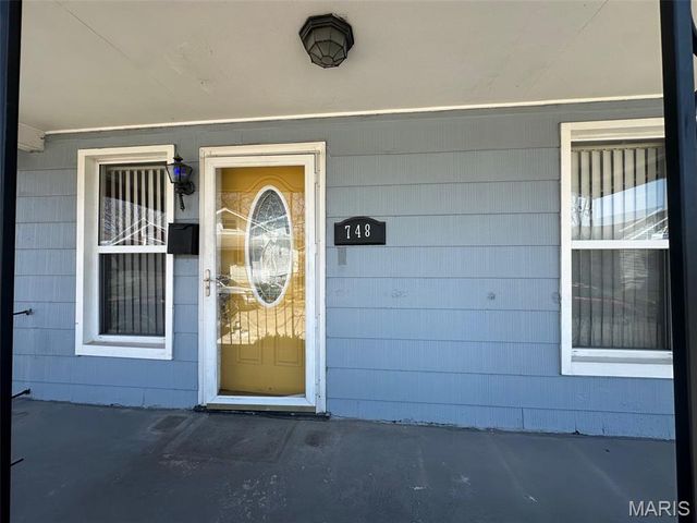 748 Ponce Avenue, St Louis, MO 63147