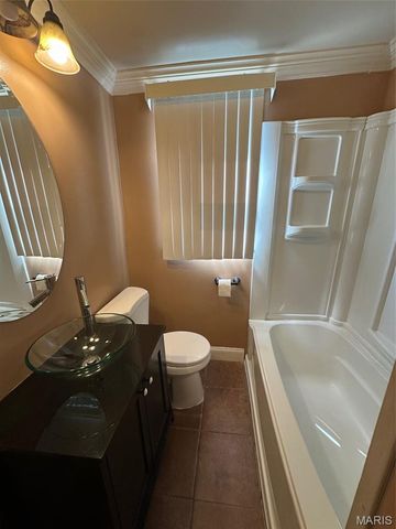 748 Ponce Avenue, St Louis, MO 63147