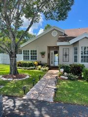 11160 SW 11th Place 11160, Davie, FL 33324