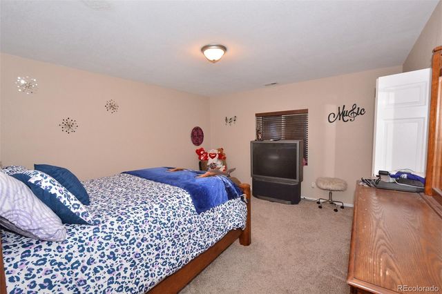 671 N McCulloch Boulevard, Pueblo West, CO 81007