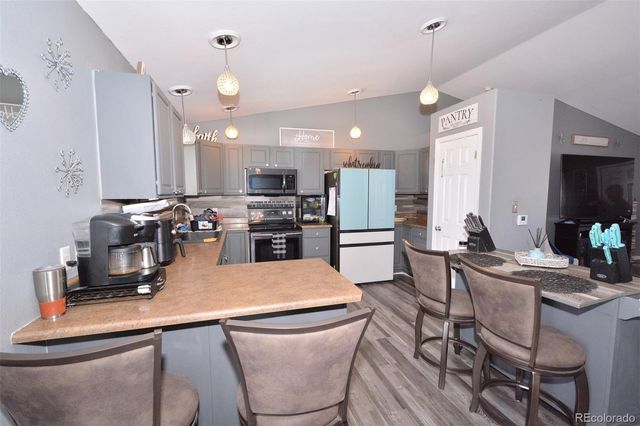 671 N McCulloch Boulevard, Pueblo West, CO 81007
