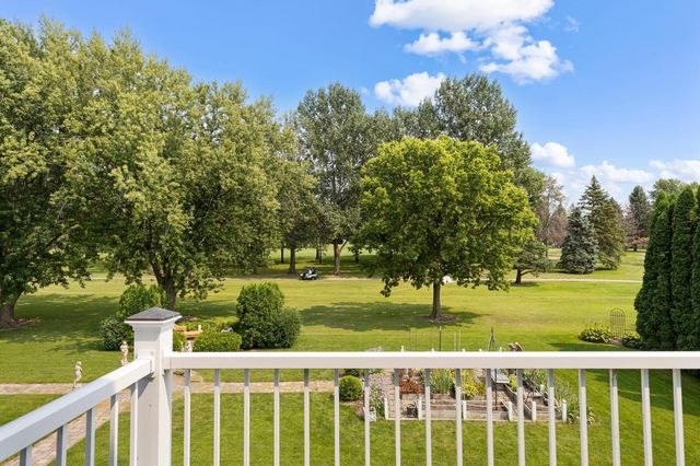 1001 Windcrest Drive SE, New Prague, MN 56071