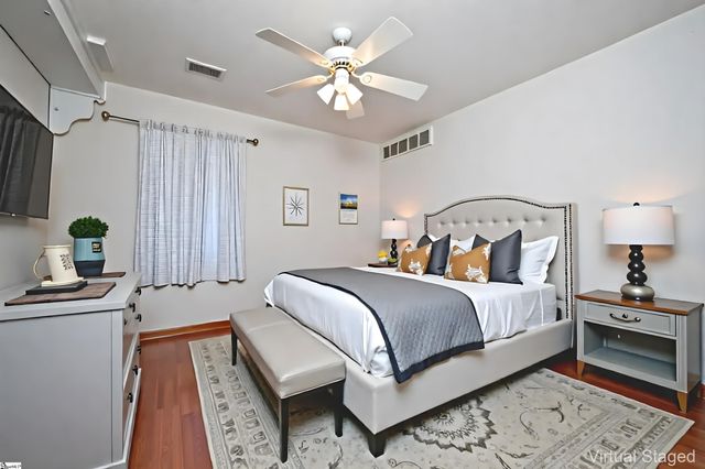 10 Sunset Mountain Court, Travelers Rest, SC 29690