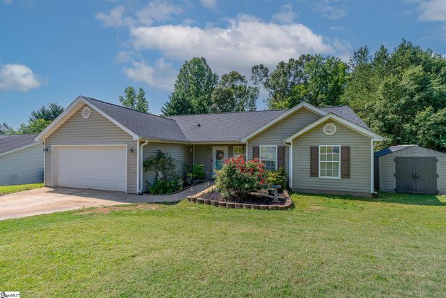 10 Sunset Mountain Court, Travelers Rest, SC 29690