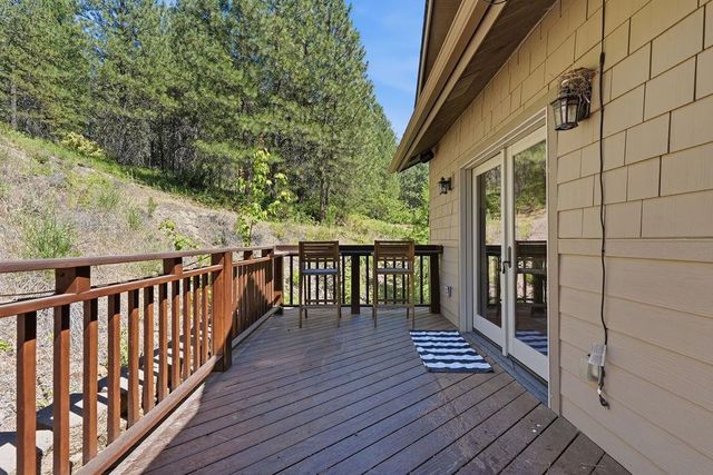 17118 N Dunn Rd, Mead, WA 99021