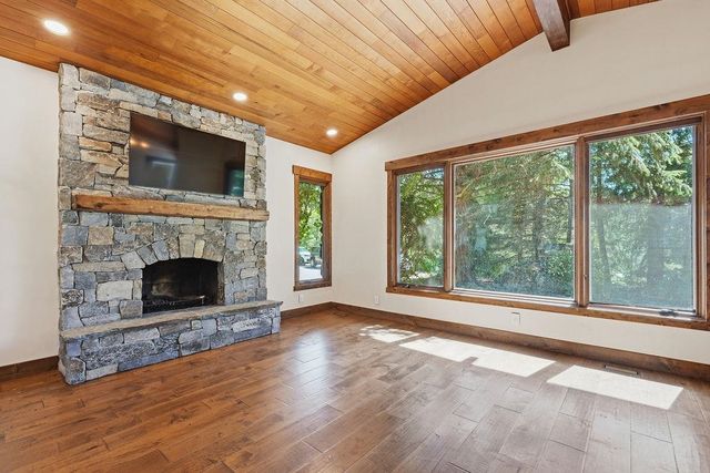 17118 N Dunn Rd, Mead, WA 99021