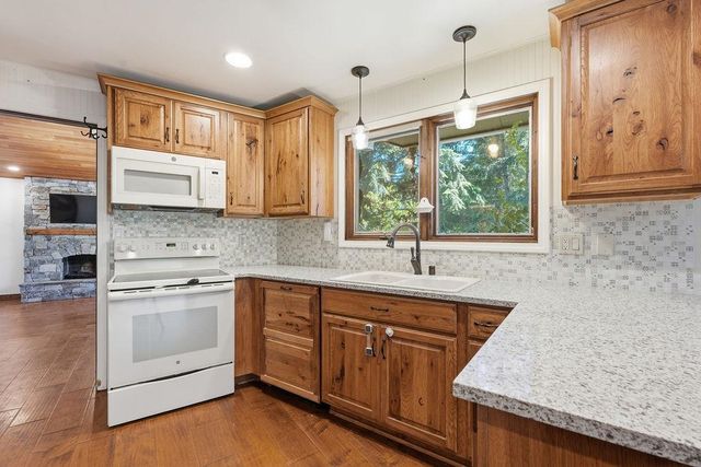 17118 N Dunn Rd, Mead, WA 99021