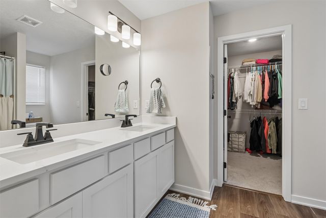 2501 NW Greenwood Street, Ankeny, IA 50023