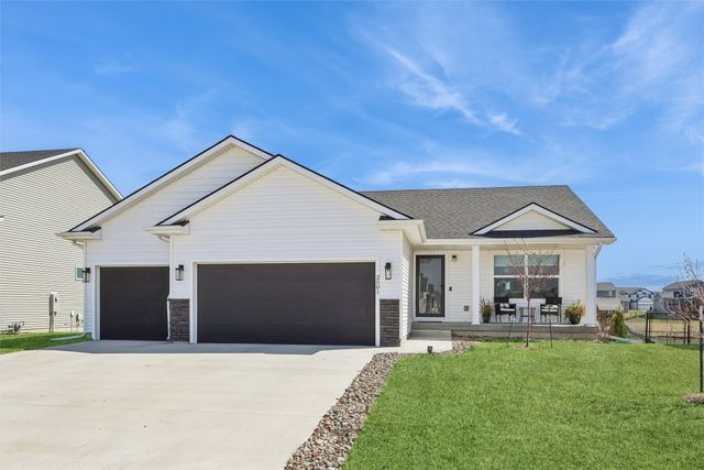 2501 NW Greenwood Street, Ankeny, IA 50023