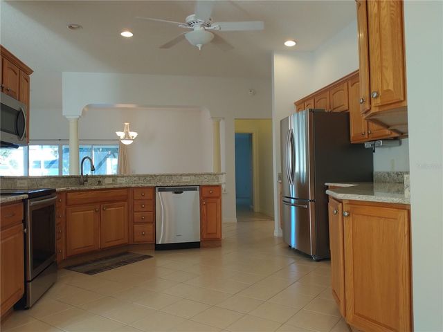1233 OAK FOREST DRIVE, The Villages, FL 32162